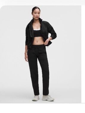 Lululemon Studio Dance Pant Mid Rise Black 10- Short